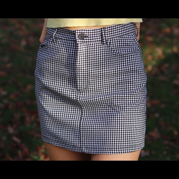 Brandy Melville Checkered Skirt - Picture 1 of 3